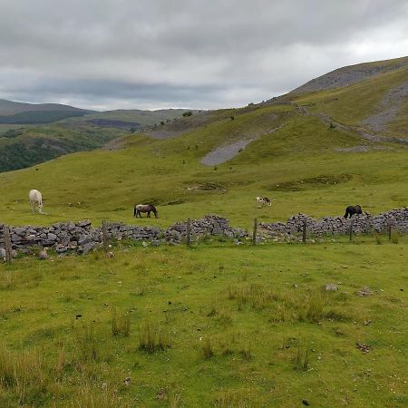 Pentre Riding Stables Otel Abercraf Dış mekan fotoğraf